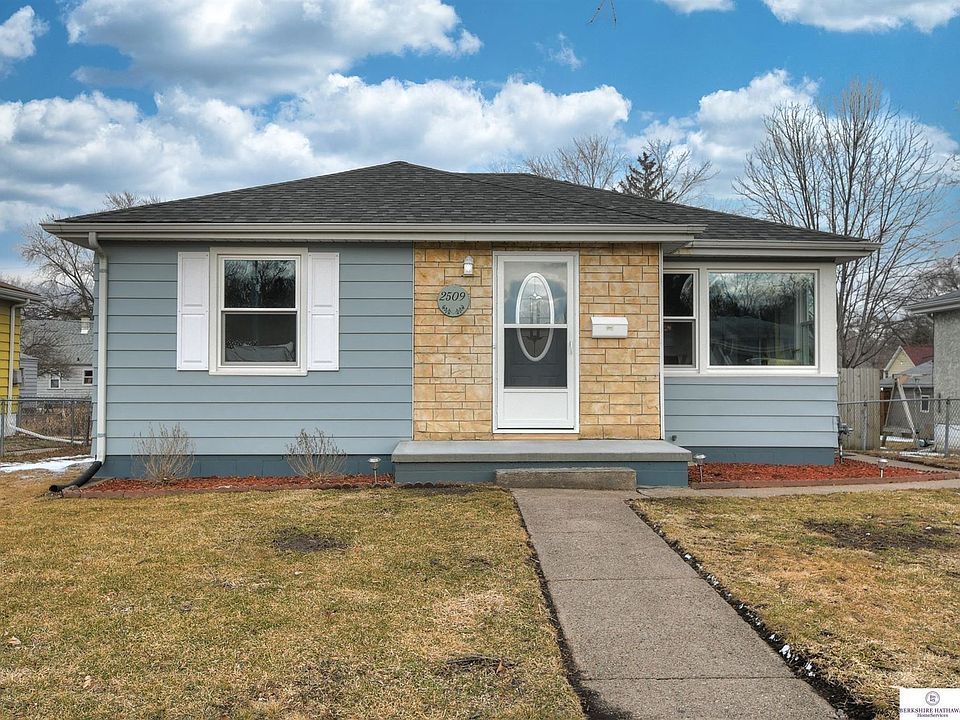 1st image of 2509 S 38th St