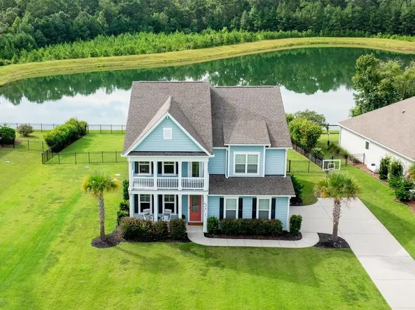 571 Pontoon Rd, Huger, SC 29450