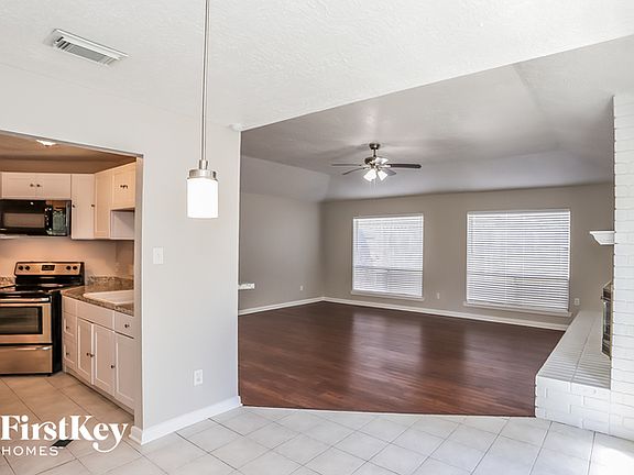 5th image of 340 Forest Hills Dr