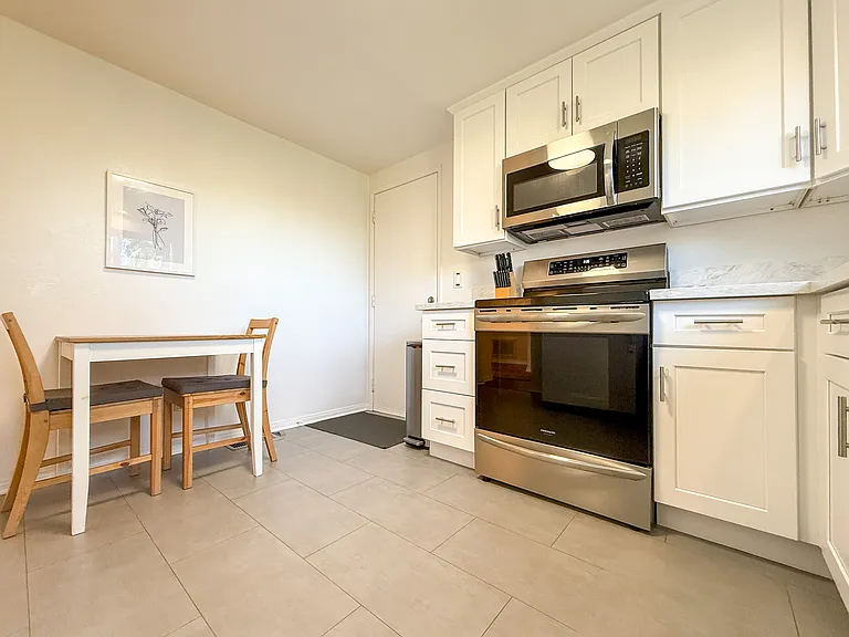 6255 1/2 Saylin Ln — Photo 22
