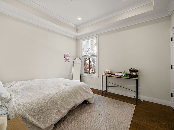 4th image of 153 Foster St #A