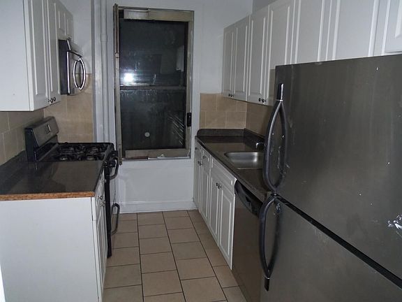 3rd image of 280 Fort Washington Ave APT 64