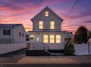 27 N 3rd Ave, Manville, NJ