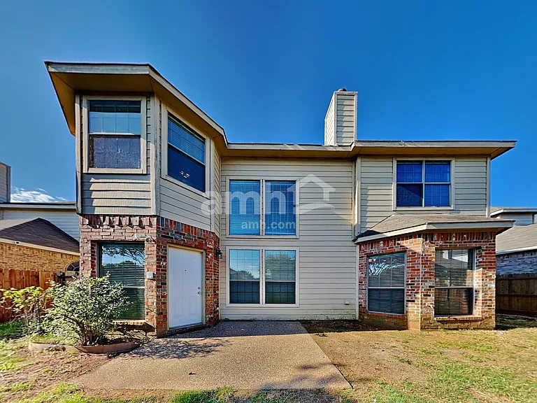 404 Roundrock Ln — Photo 27