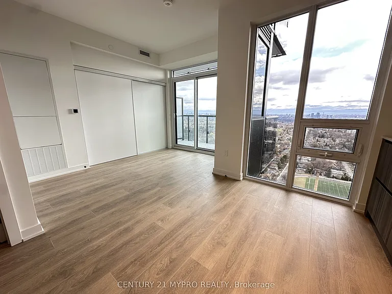 117 Broadway Ave #3410 — Photo 2