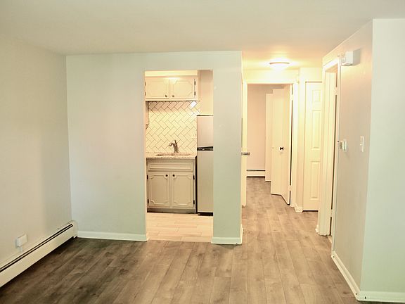 4th image of 338 S Euclid Ave APT 2