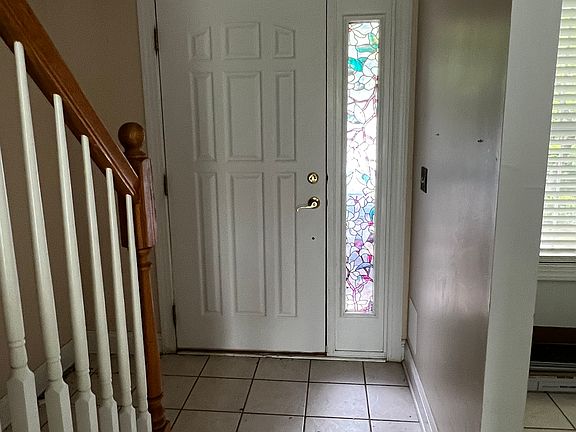 4th image of 345 Oak Tree Blvd