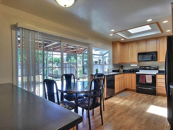 Spacious  kitchen & dining
