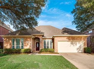 2714 White Oak Dr, Grapevine, TX 76051