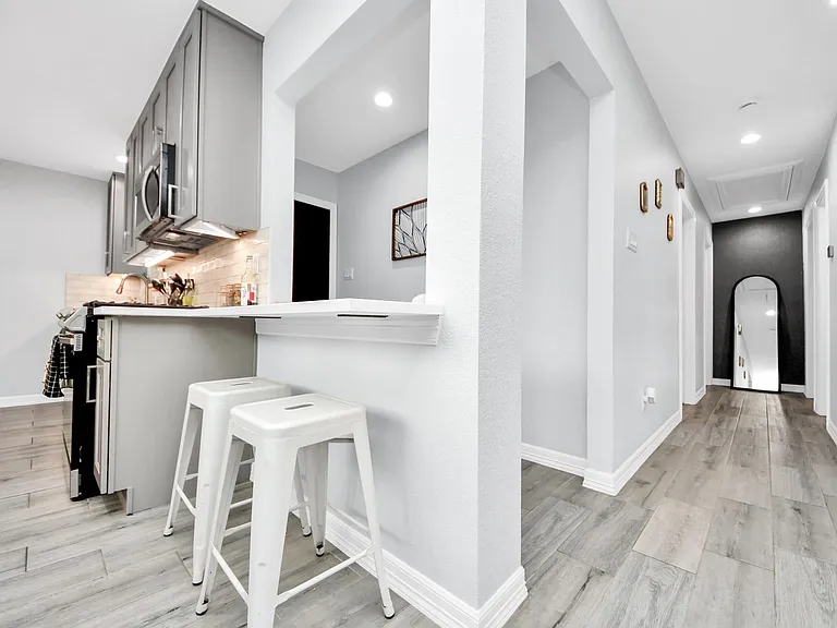 834 Ellington St — Photo 12
