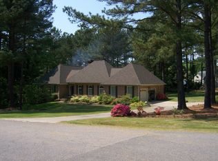 100 Cricket Hearth Rd, Sanford, NC 27330