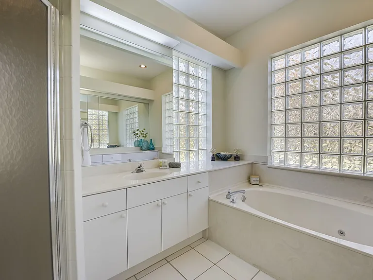 4653 Hadfield Dr — Photo 20