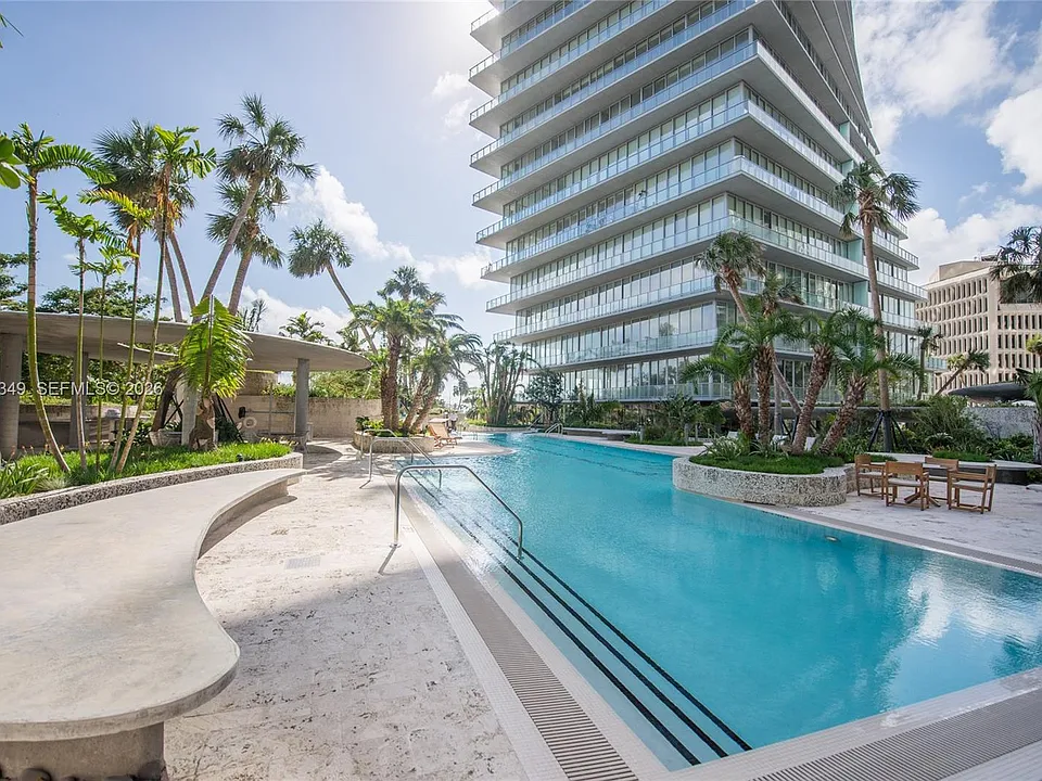 2669 S Bayshore Dr #704N