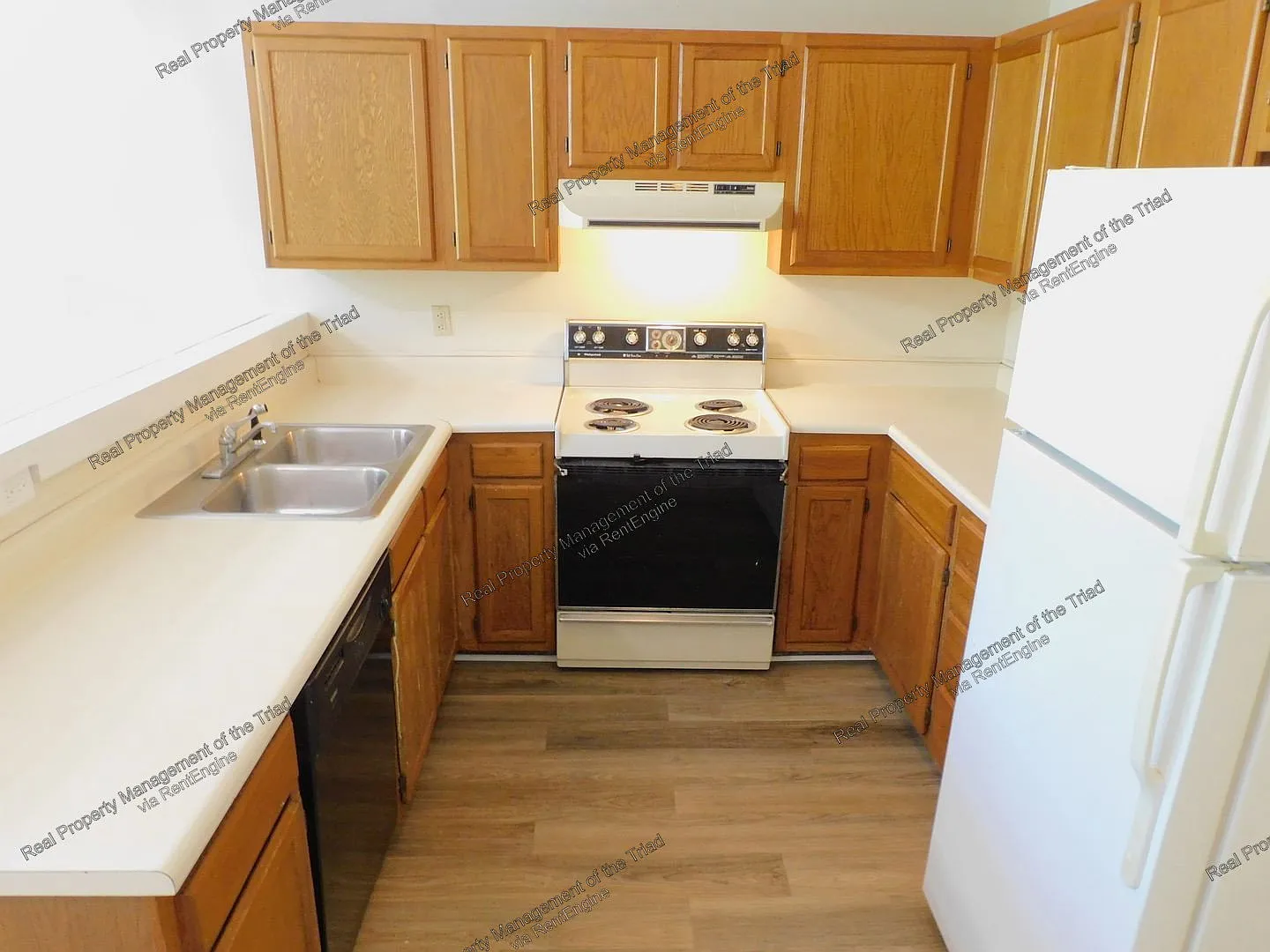 2 bed, 2.0 bath, 1207 sqft, $1,275 — Photo 3