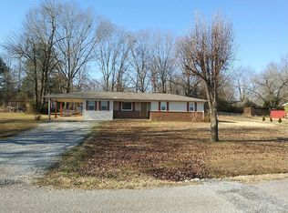 117 Robertson Ave, Camden, TN 38320