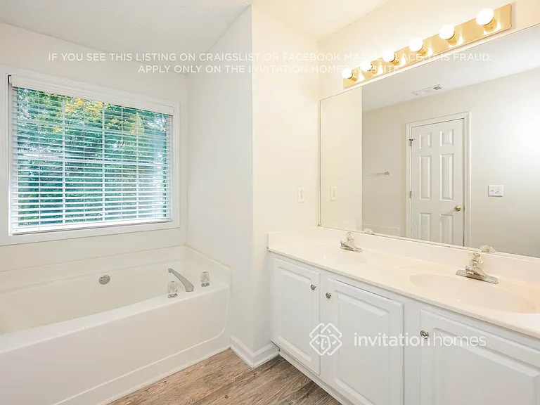 1661 Hampton Walk Dr — Photo 12