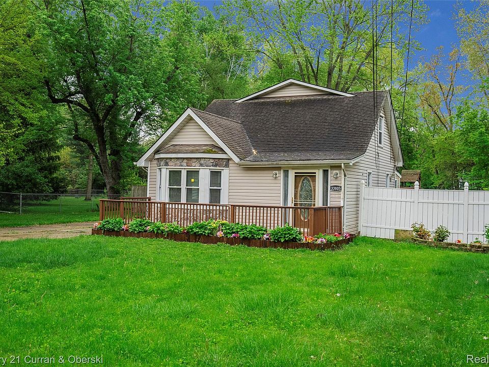 1st image of 33805 Orangelawn St