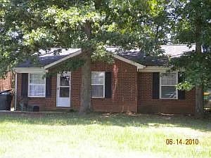 2nd image of 671 Lige St