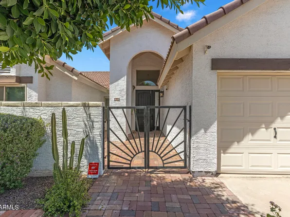 1970 E SUNBURST Lane, Tempe, AZ 85284