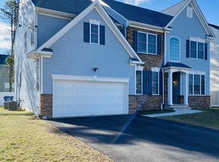 908 Amsterdam Ave, Toms River, NJ 08757