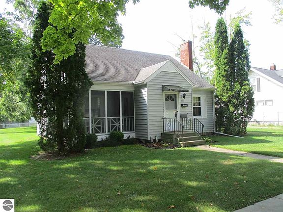 4th image of 411 Elwell St
