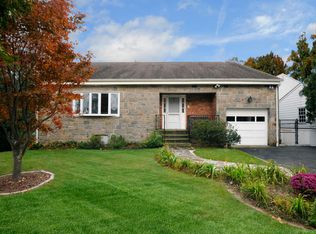 6 Nedley Ln, Greenwich, CT 06831