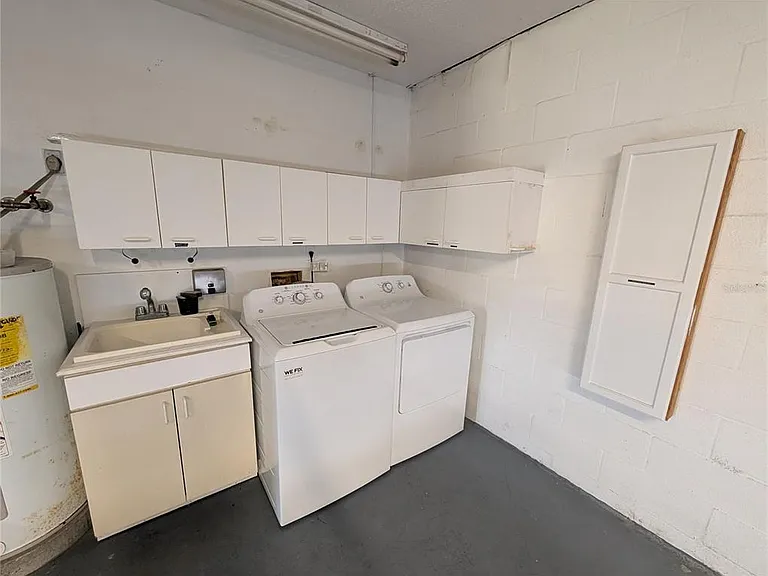 5355 Kent Rd — Photo 30