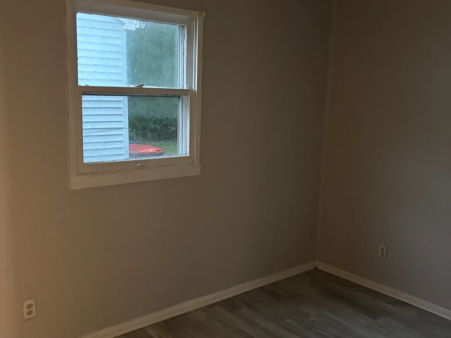 2 bed, 750 sqft, $995 — Photo 2