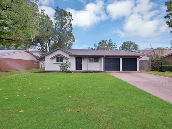 3206 Griffiths Dr, Irving, TX 75061