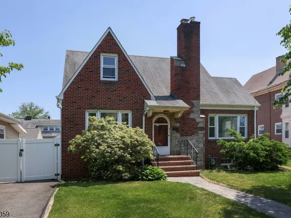 617 Bryant St, Rahway City, NJ 07065