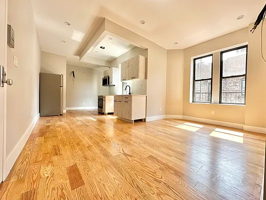 Rented by Doorway NYC, LLC | media 1