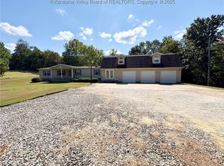 1507 Conrad Hill Rd, Cottageville, WV 25239