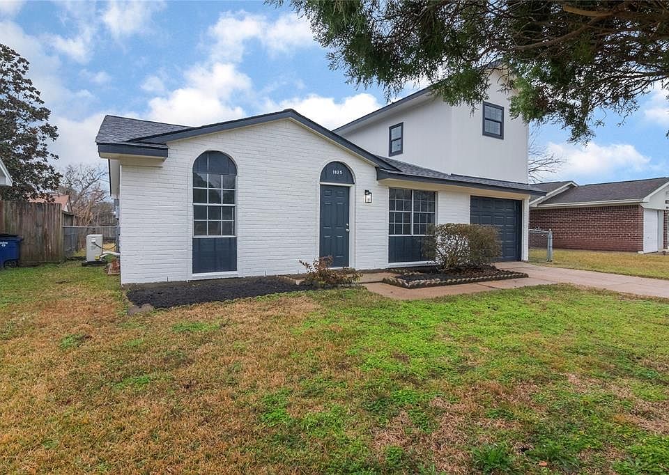 1st image of 1825 Flamingo Drive