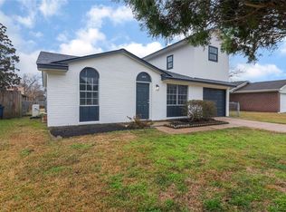 1825 Flamingo Dr, League City, TX 77573