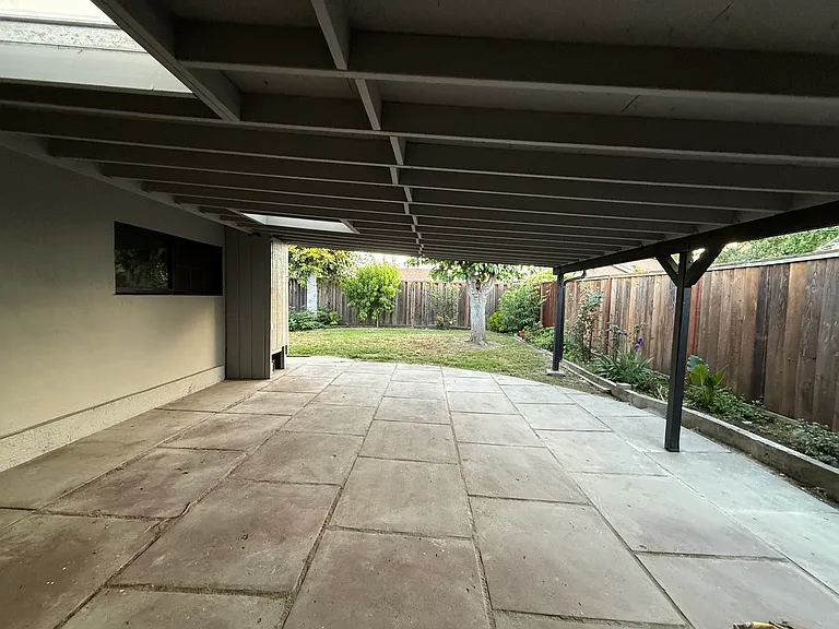 1433 Stahl St — Photo 10