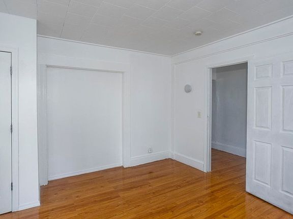 4th image of 118 Massasoit St #116
