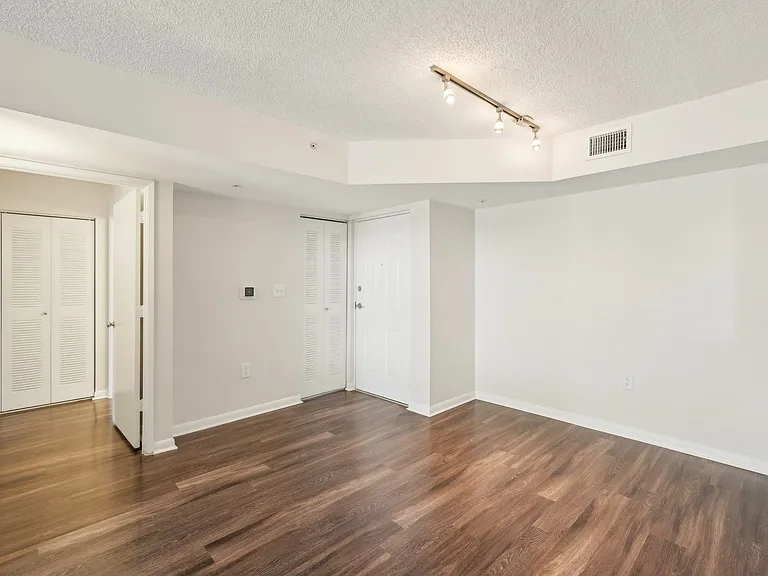 Coquina Cove Apartments — Photo 44