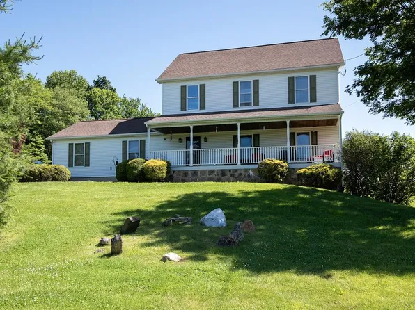 402 School Rd, Lincoln University, PA 19352