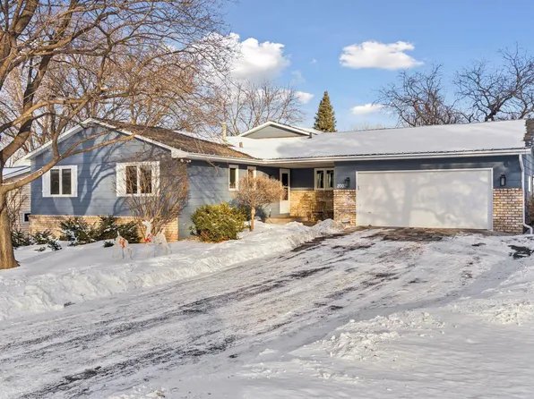 2003 Pleasant View Dr, New Brighton, MN 55112