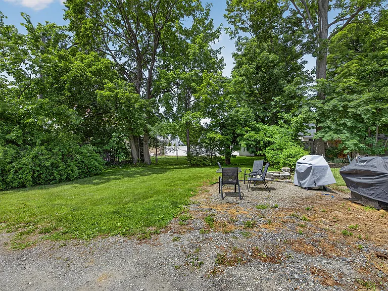 87 W Hanover Ave #2 — Photo 16