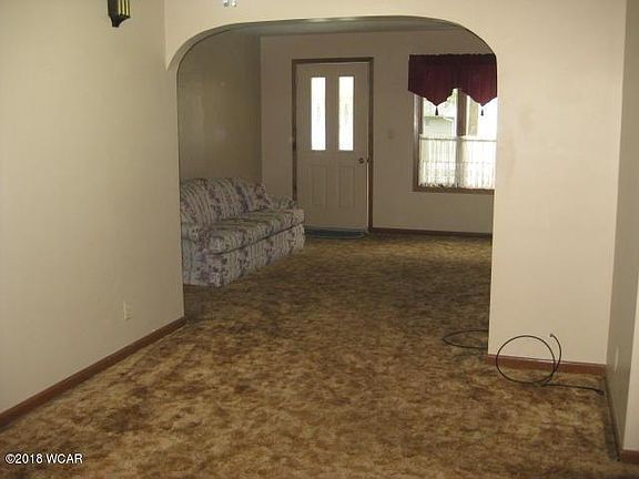 5th image of 228 Hagge St