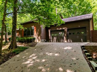 8 Loblolly Ln, Carbondale, IL 62902