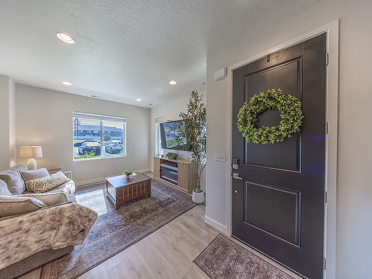 3758 S 3300 W — Photo 7