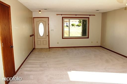 4th image of 306 Palomino Ln