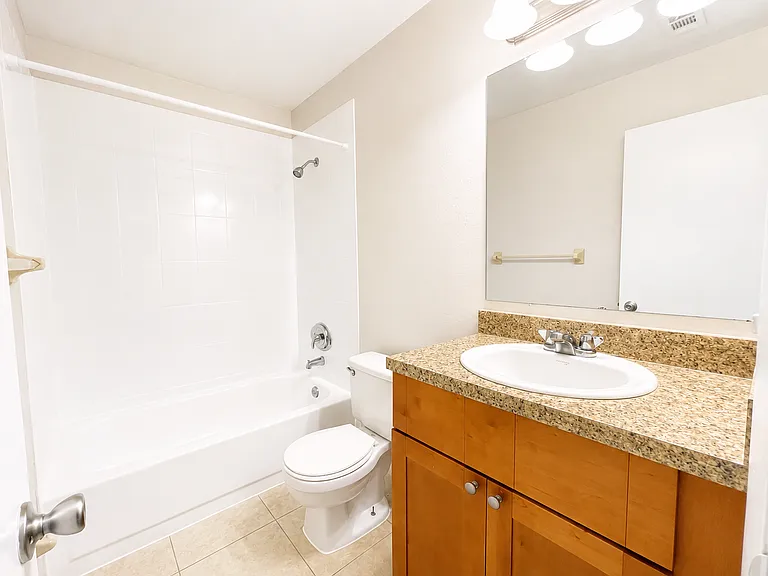 506 S Albany Ave #A — Photo 13