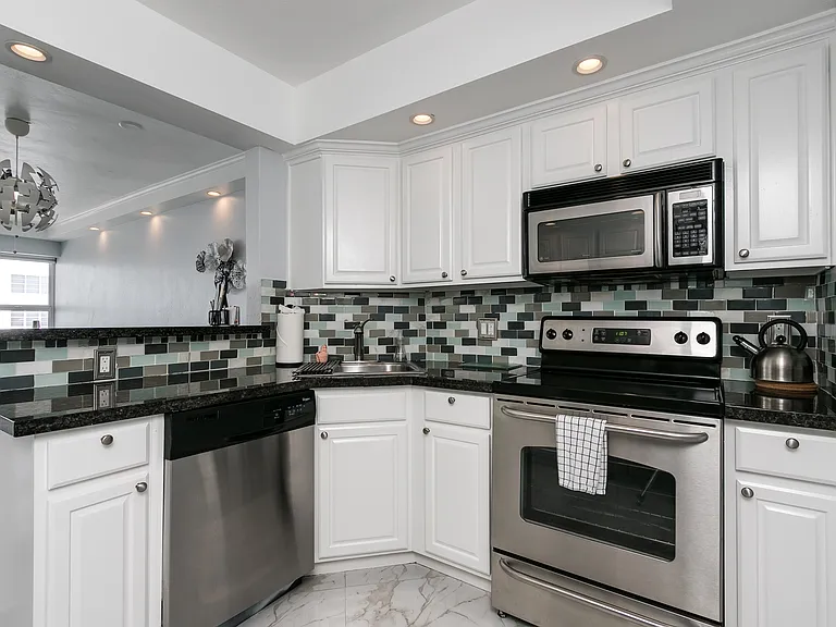 3700 Galt Ocean Dr #804 — Photo 12