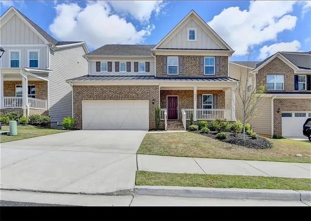 4 bed, 3.5 bath, 2759 sqft, $3,100 — Photo 1