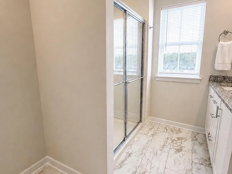 4913 Brookside Ct — Photo 23