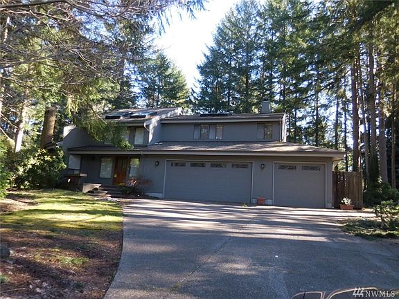 2nd image of 3903 26th Avenue Ct