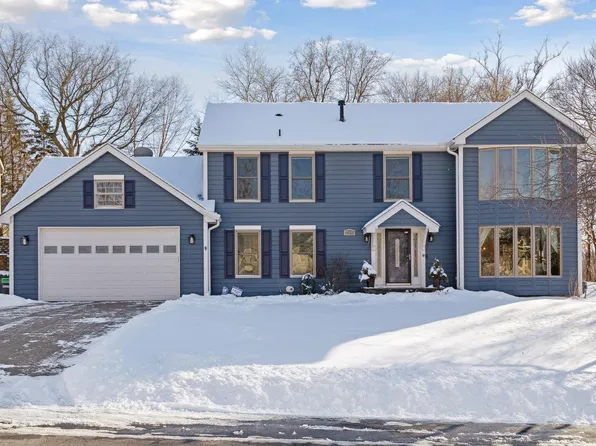 12685 Dover Dr, Apple Valley, MN 55124